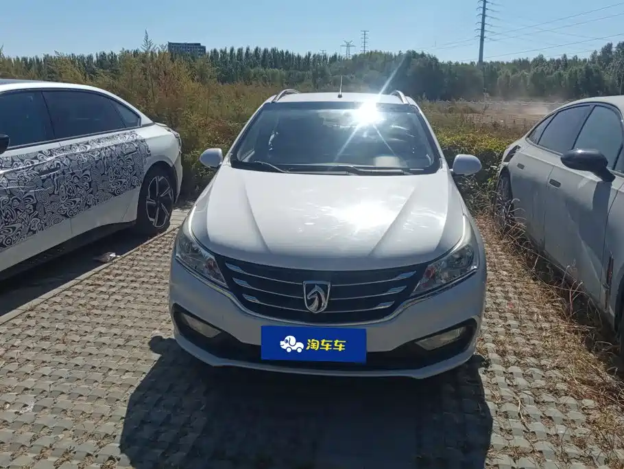 Baojun 310 — миниатюра 2