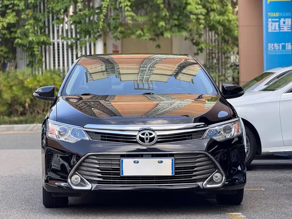 Toyota Camry — миниатюра 2