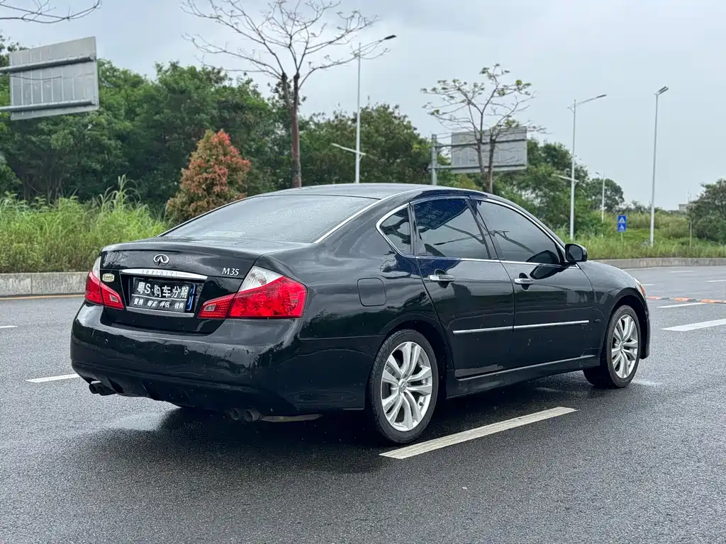 Infiniti M — миниатюра 23