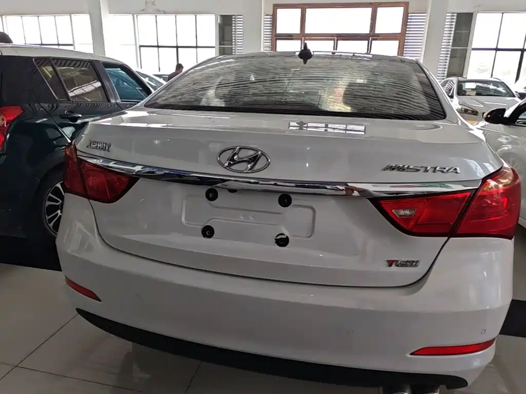 Hyundai Mistra — миниатюра 6