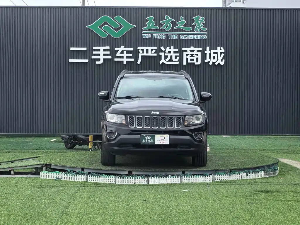 Jeep Compass (Import) — миниатюра 2