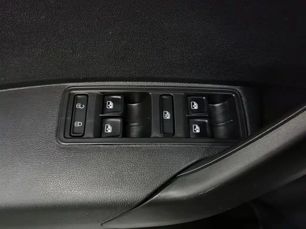 Volkswagen Santana — миниатюра 9