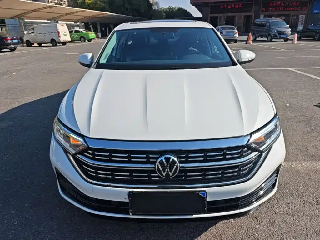 Volkswagen Sagitar — миниатюра 3