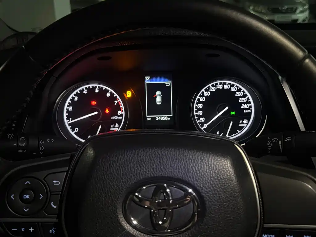 Toyota Camry — миниатюра 2