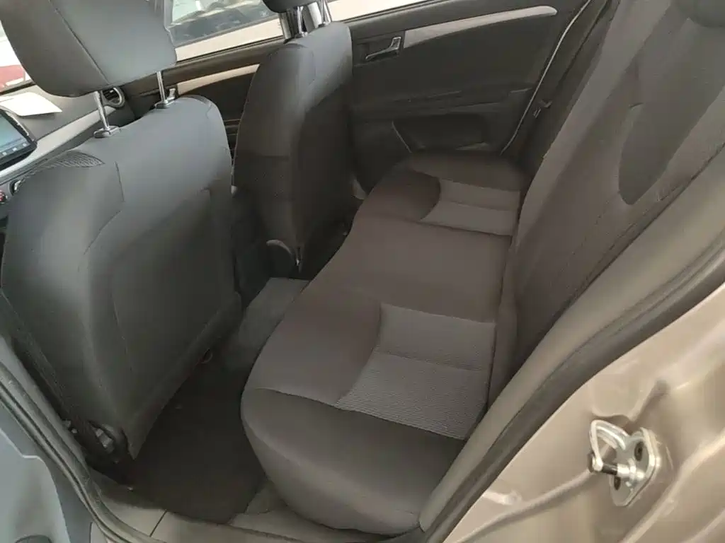 Roewe 350 — миниатюра 17