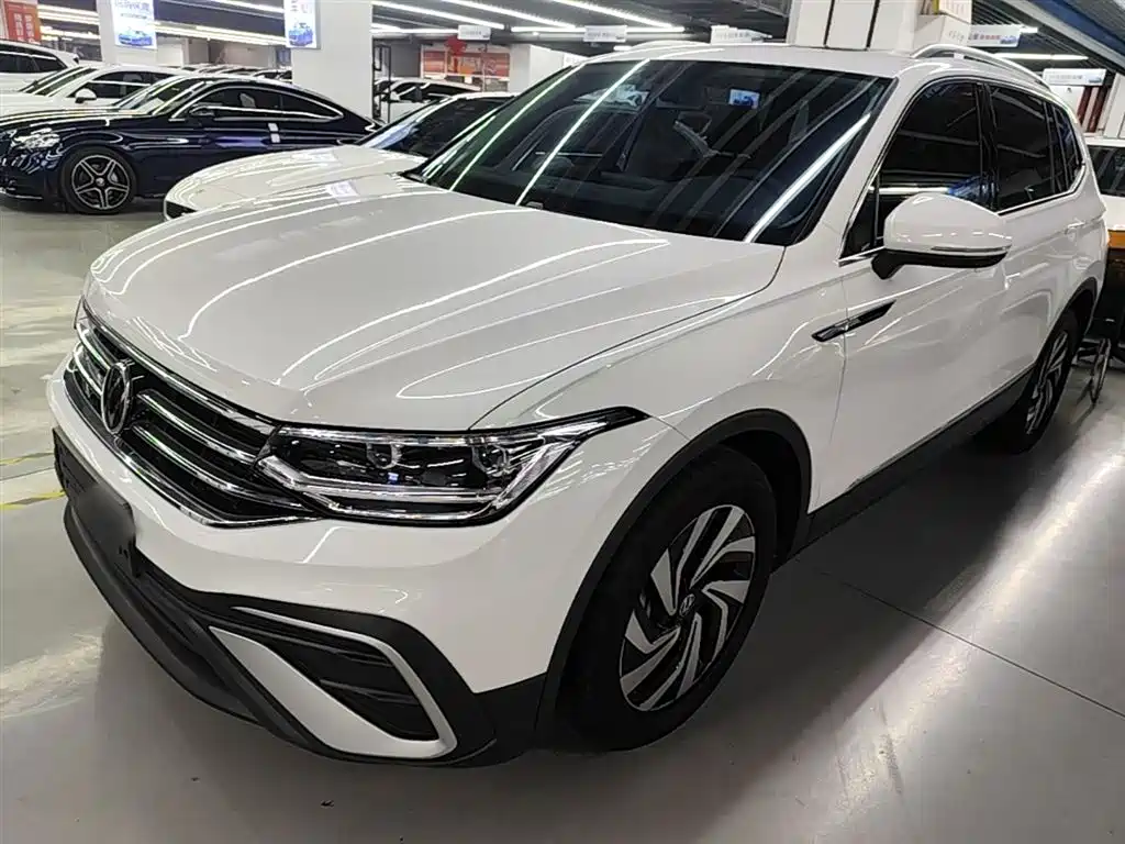 Volkswagen Tiguan L L 2024 330TSI AT Smart