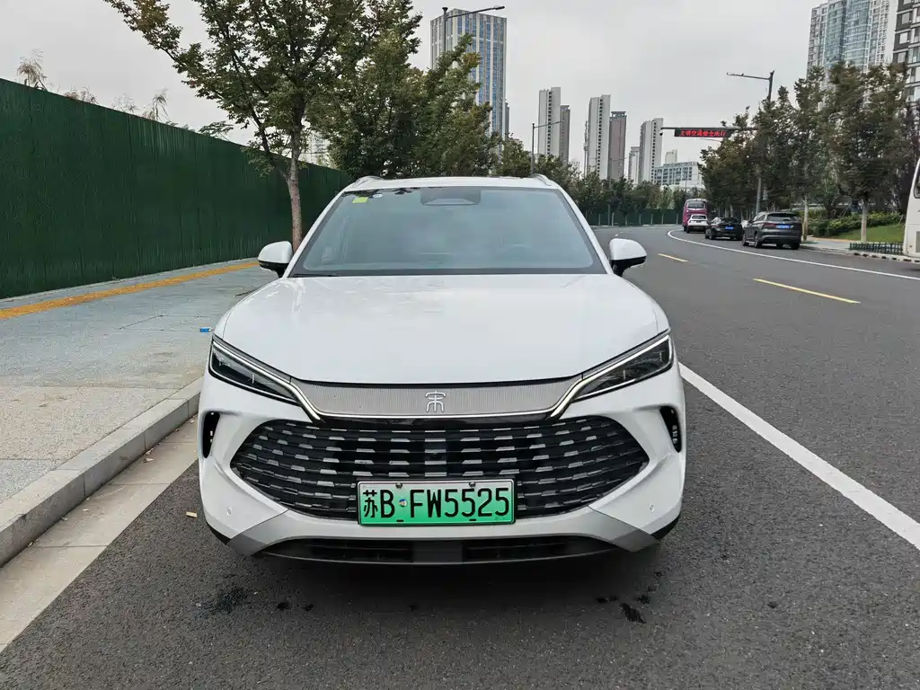 BYD L DM-i — миниатюра 2