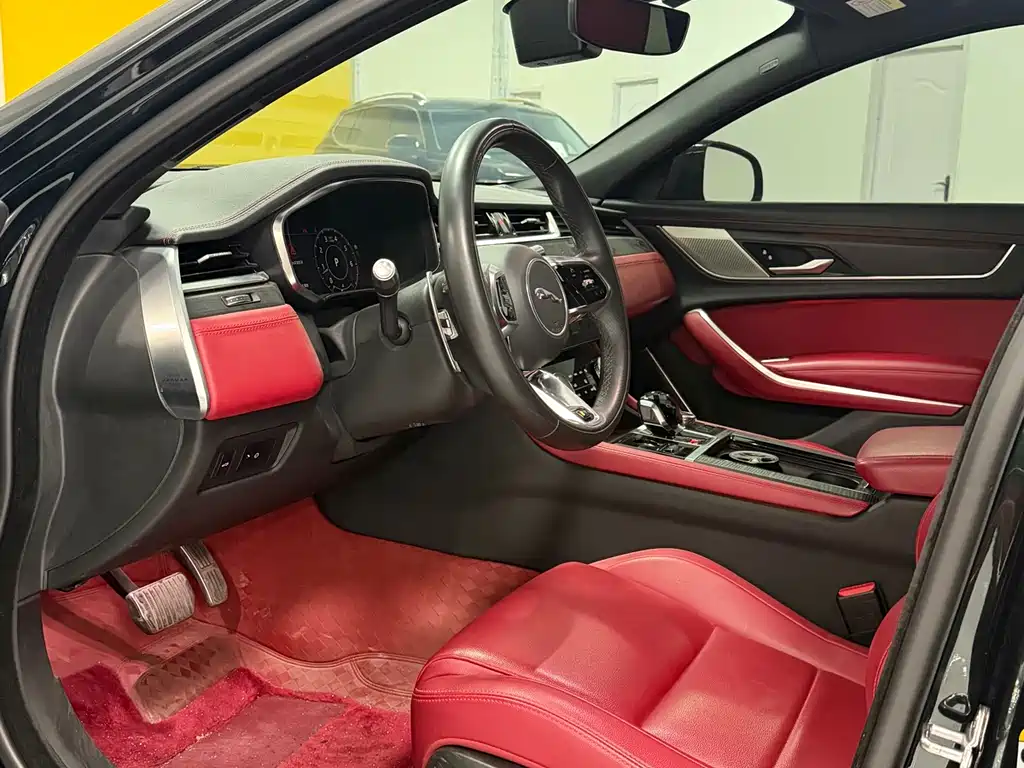 Jaguar XFL 2021 XFL 2.0T P250 Sport