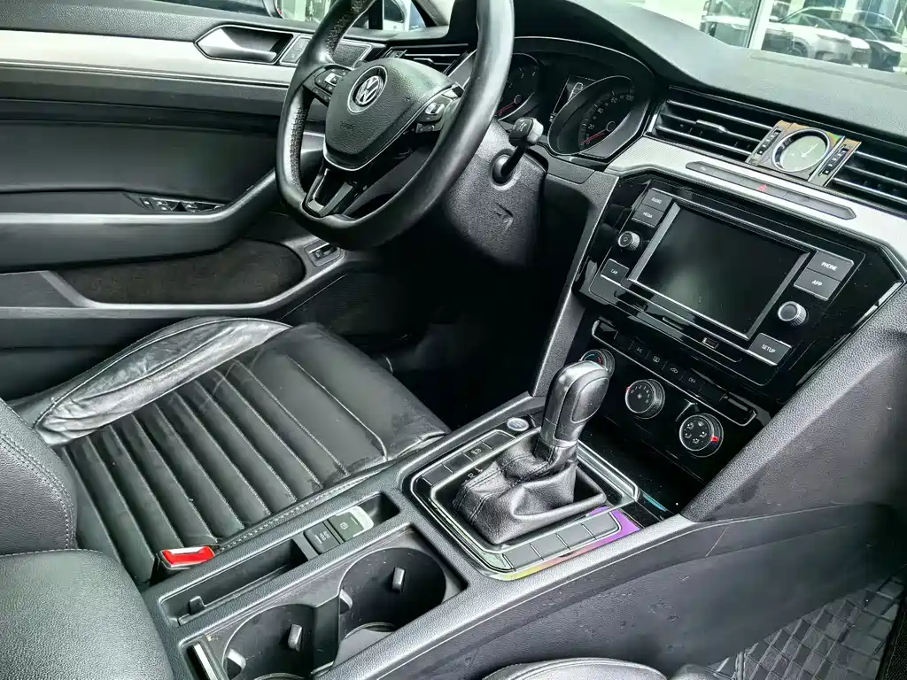 Volkswagen Magotan — миниатюра 8