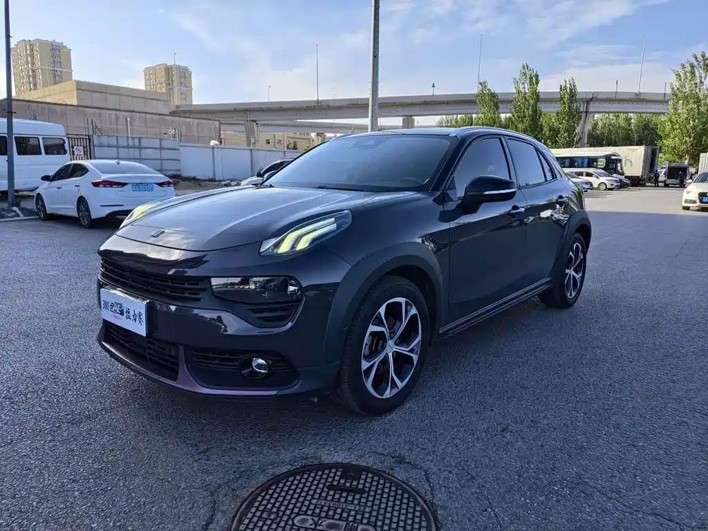 Купить Lynk & Co 02