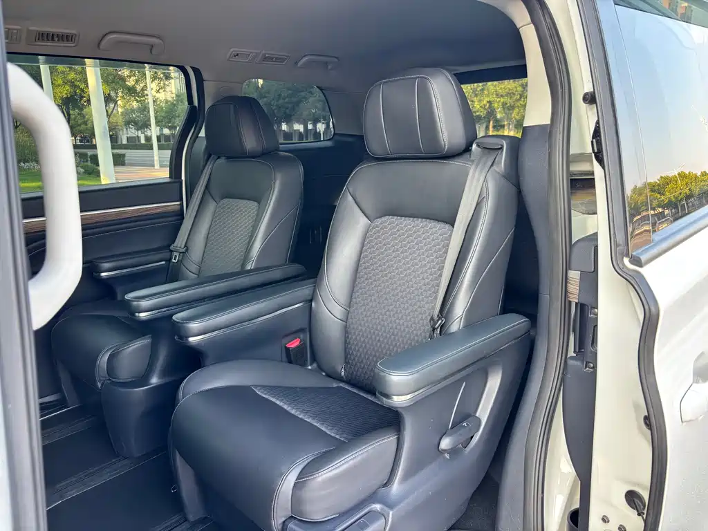 GAC Motor Trumpchi M8 — миниатюра 6