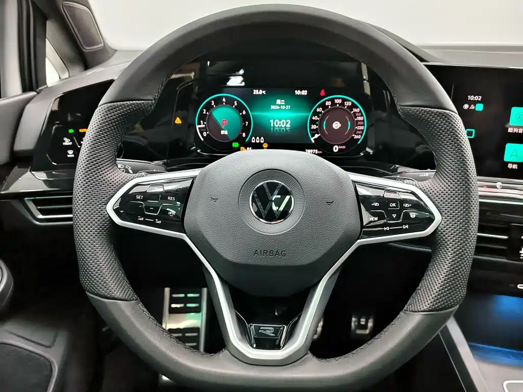 Volkswagen Golf — миниатюра 12