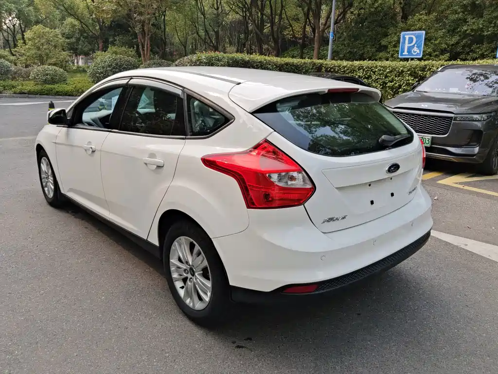 Ford Focus — миниатюра 4