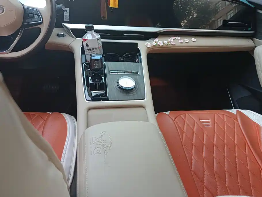 Geely Xingyue L — миниатюра 16
