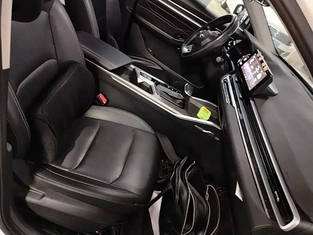 Geely Emgrand — миниатюра 25
