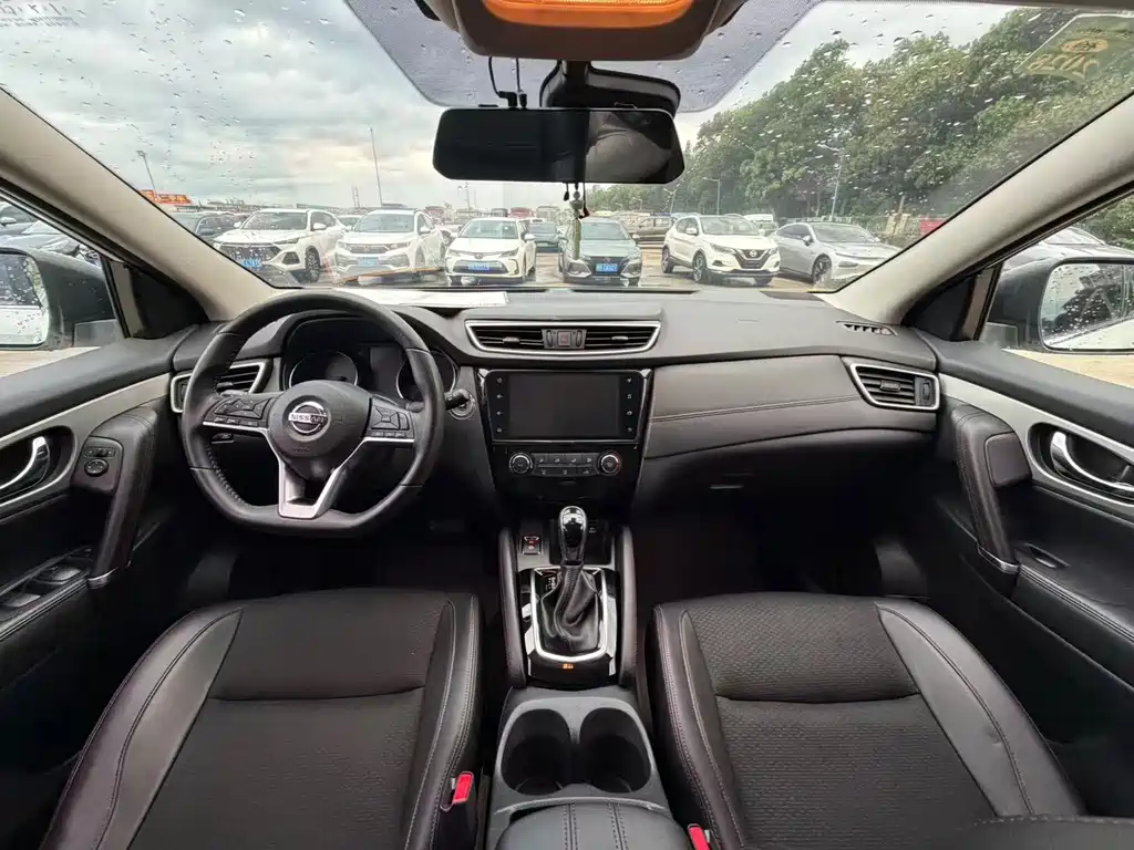 Nissan Qashqai — миниатюра 6