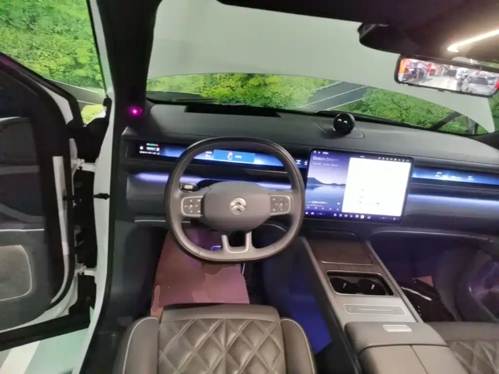 NIO ES8 — миниатюра 11