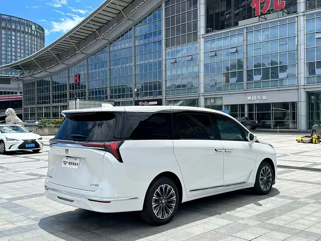 Buick GL8 2025 Premium