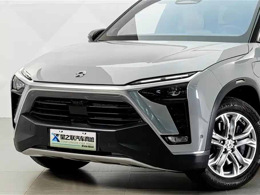 NIO ES8 2020 415KM мест
