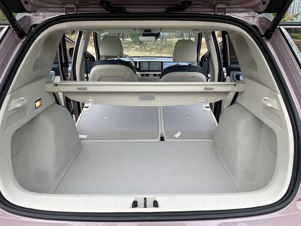 GEELY AUTOMOBILE GEELY ICON