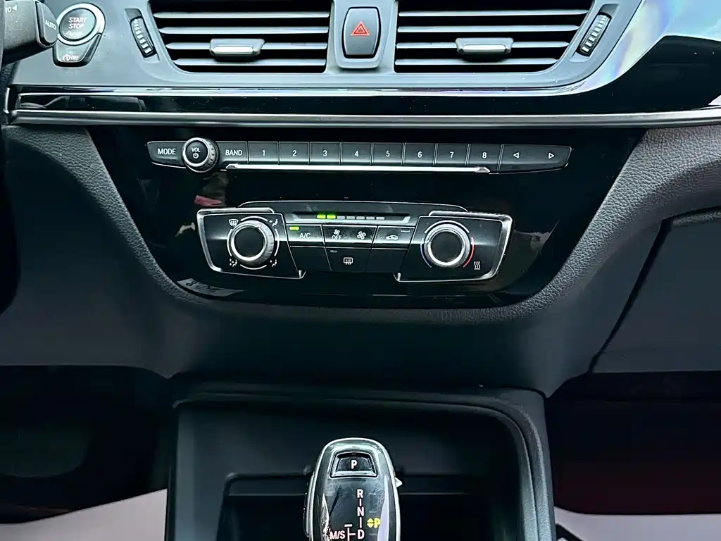 BMW 1 Series — миниатюра 12