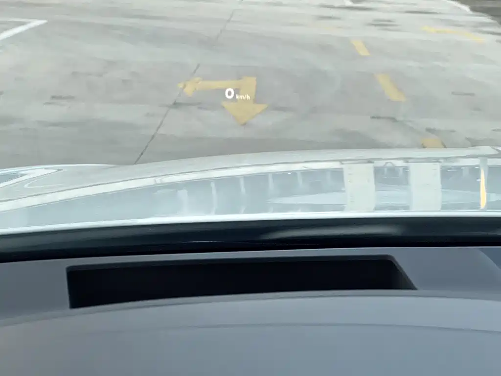 Bentley Bentayga — миниатюра 21