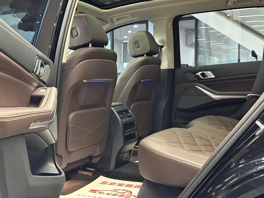 BMW X5 — миниатюра 7