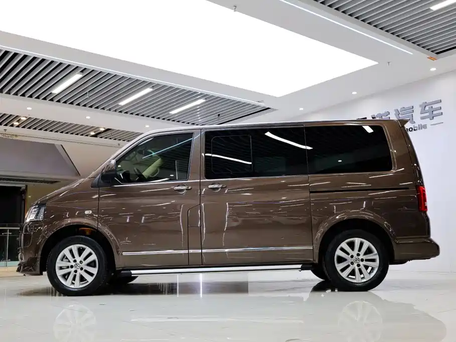 Volkswagen Multivan — миниатюра 3