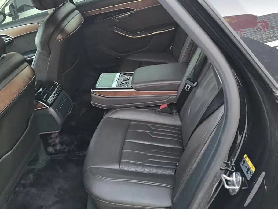 Audi A8 — миниатюра 11