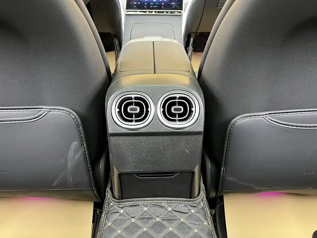 Mercedes-Benz C-Class — миниатюра 26