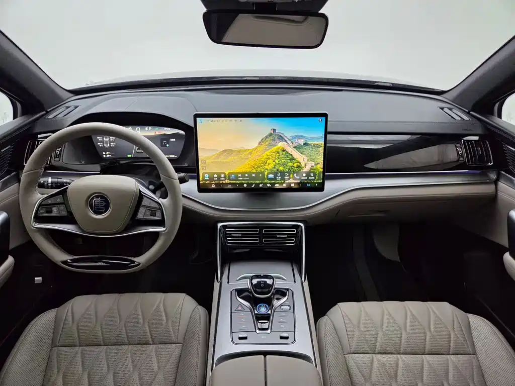 BYD Tang New Energy — миниатюра 8