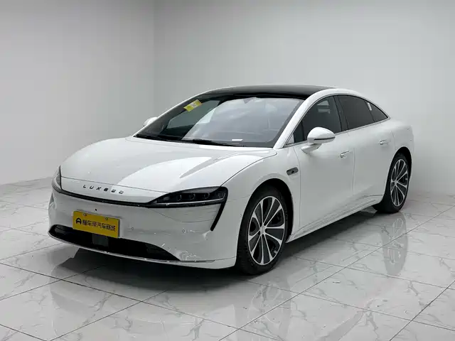 AITO WISDOM WORLD S7 2025