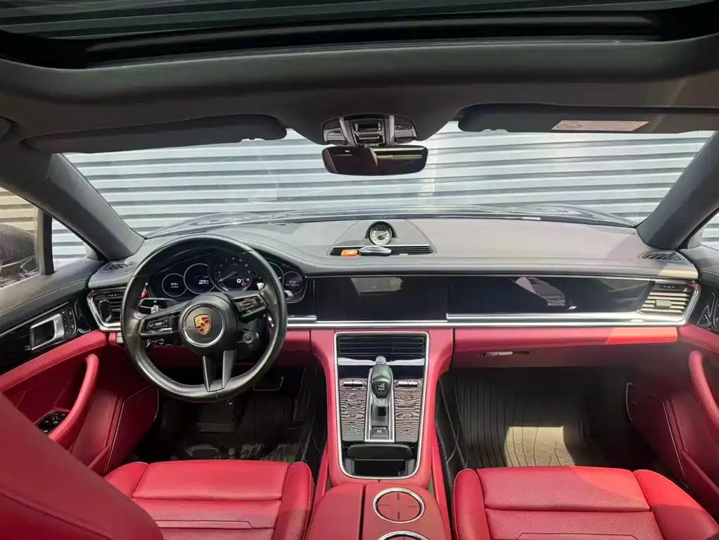 PORSCHE PANAMERA NEW ENERGY