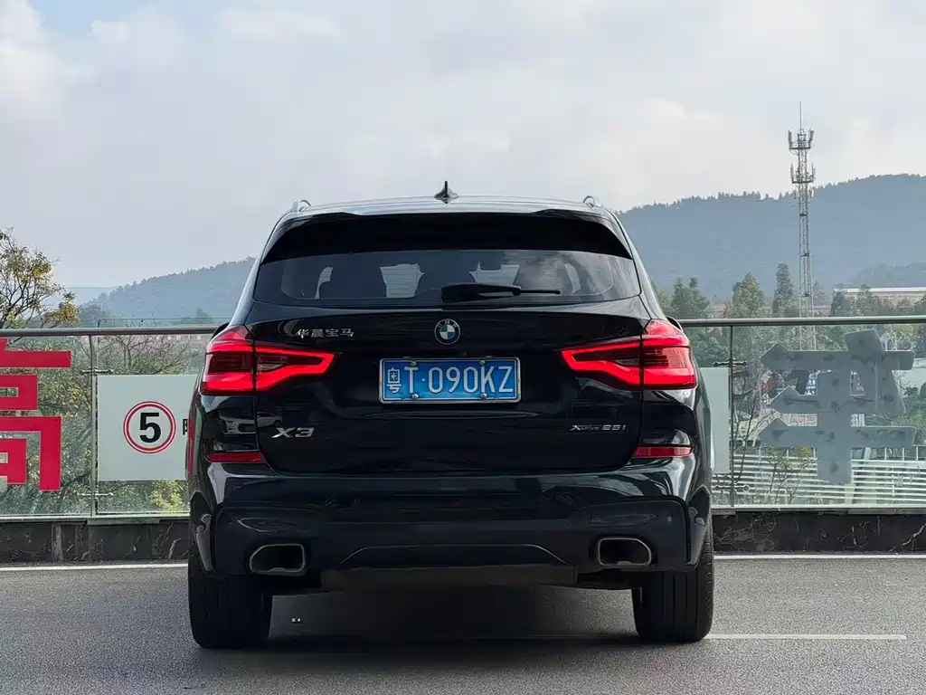 BMW X3 — миниатюра 8
