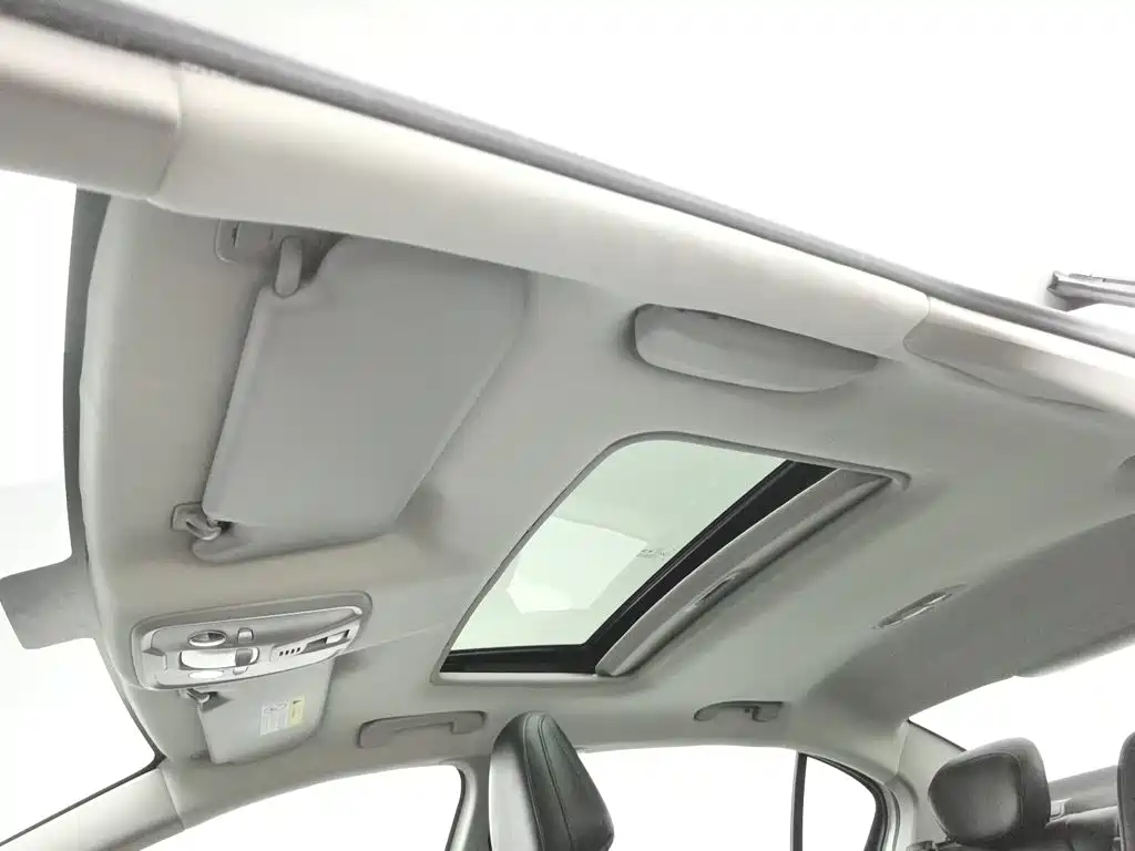 Peugeot 408 — миниатюра 14