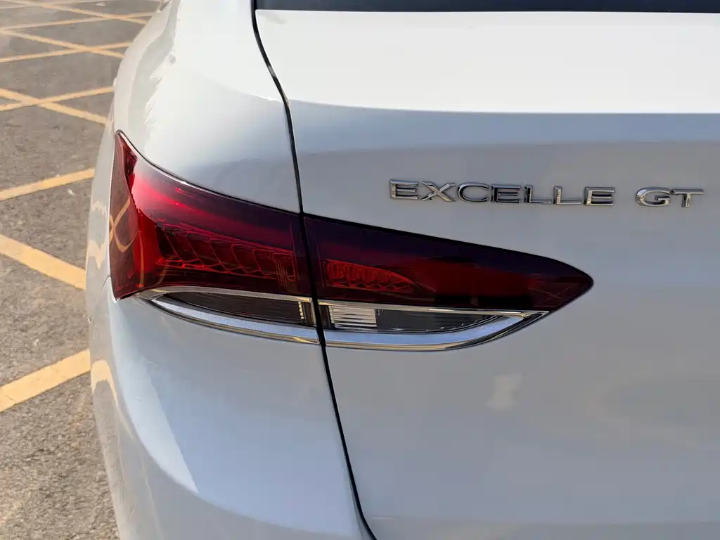 Buick Excelle — миниатюра 27