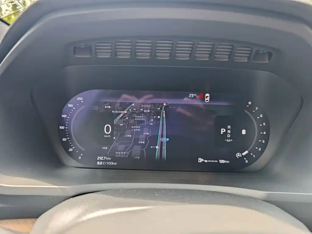 Volvo XC90 — миниатюра 8