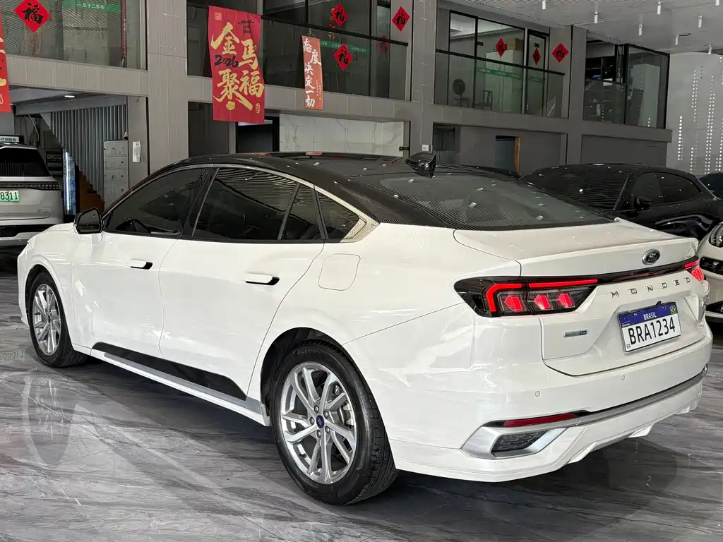 Ford Mondeo — миниатюра 26