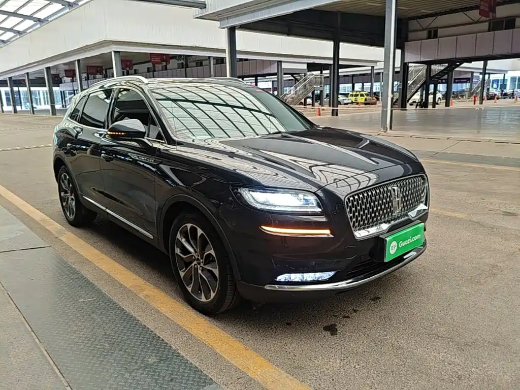 Lincoln Nautilus — миниатюра 4