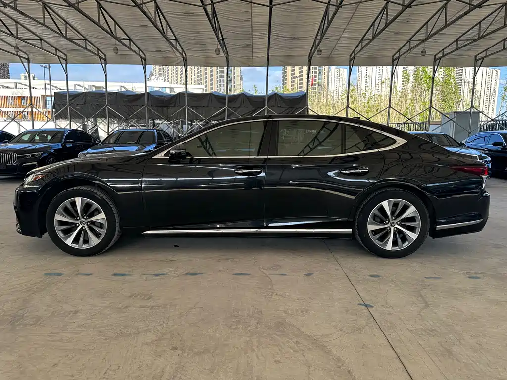 Lexus LS 2018 350 V