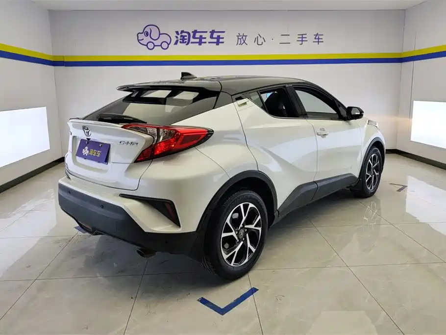 TOYOTA C HR