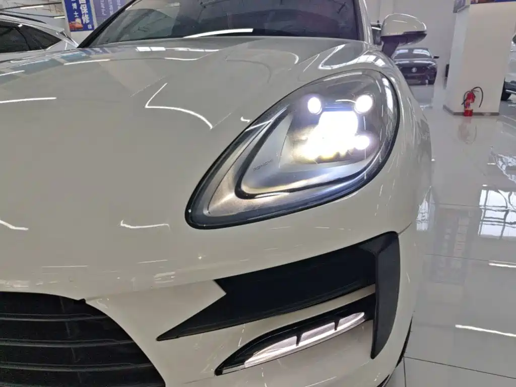 Porsche Macan — миниатюра 24