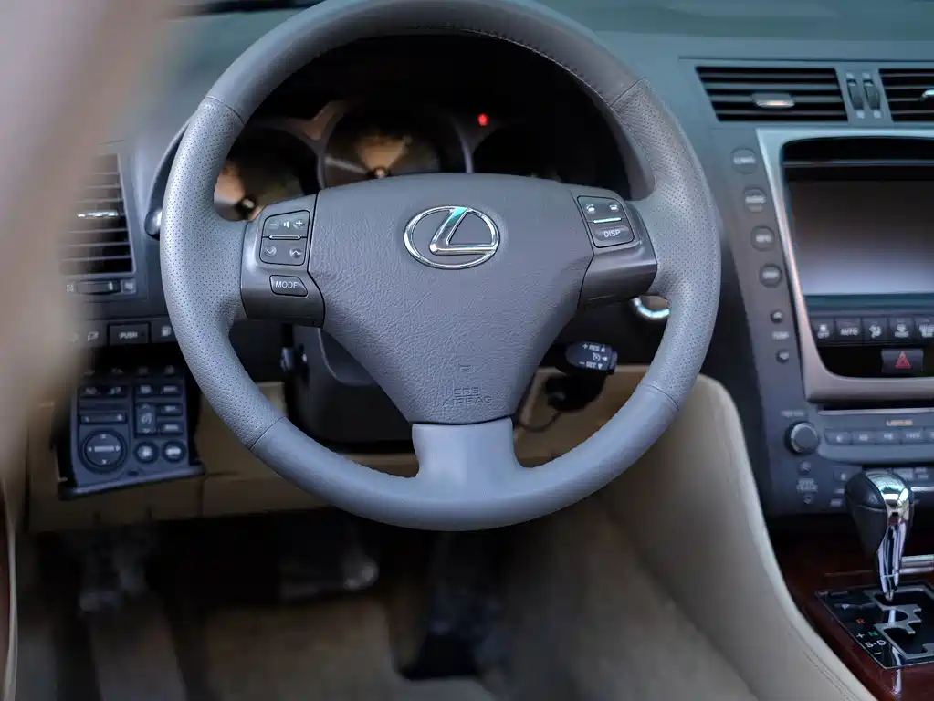 Lexus GS — миниатюра 48