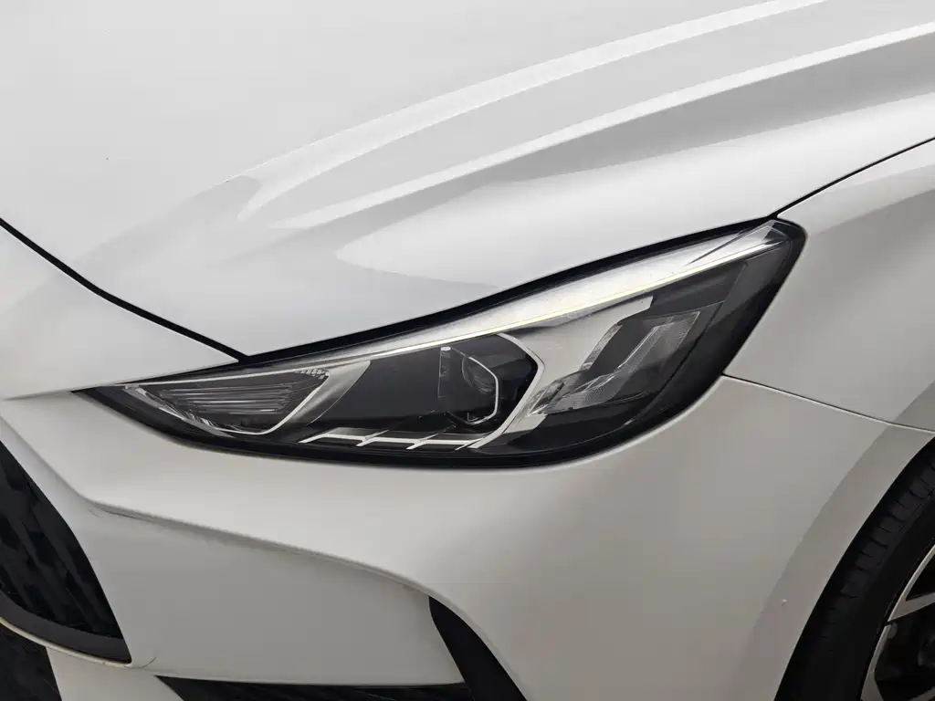 MG MG5 — миниатюра 8