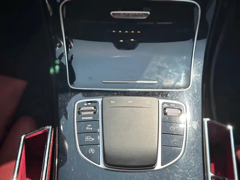 Mercedes-Benz C-Class — миниатюра 12