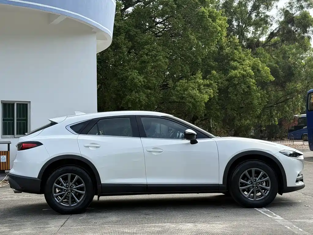 MAZDA CX 4
