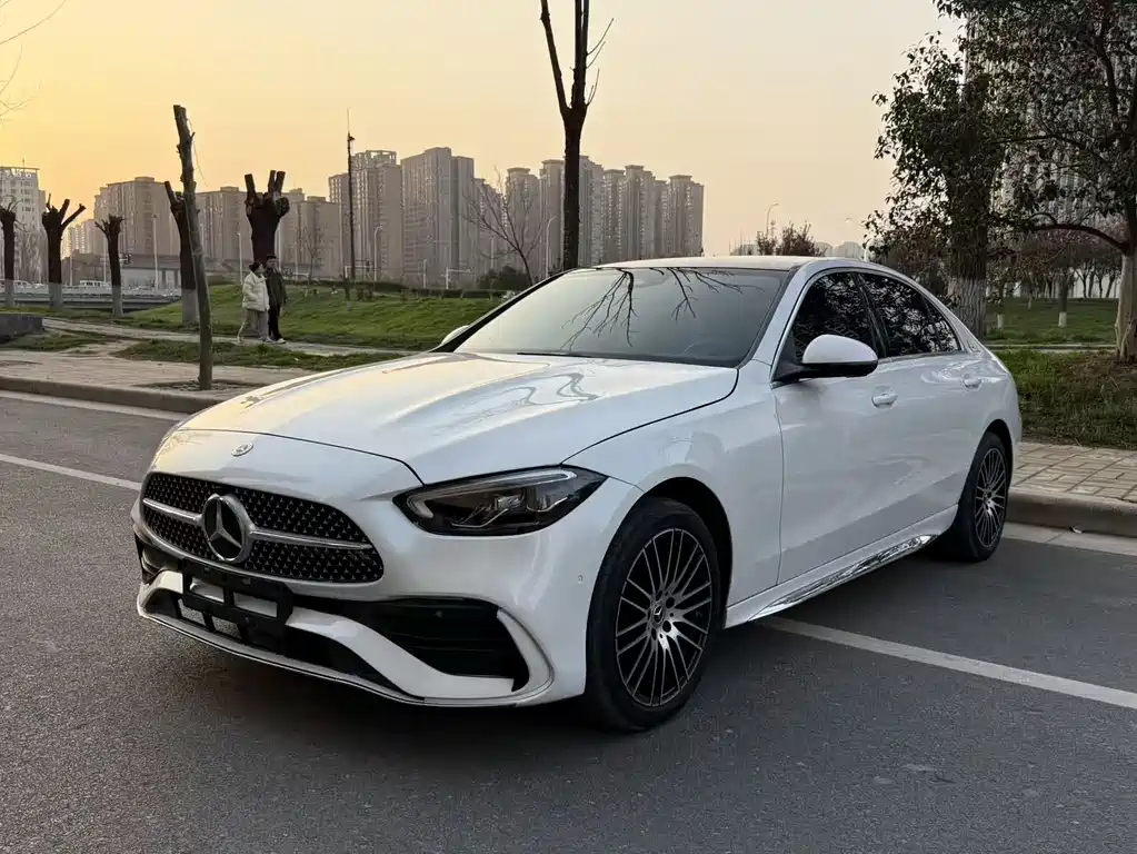 Mercedes-Benz C-Class 2023