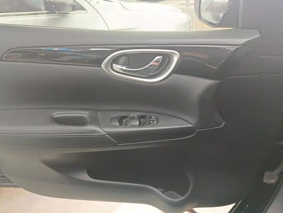 Nissan Sylphy — миниатюра 6