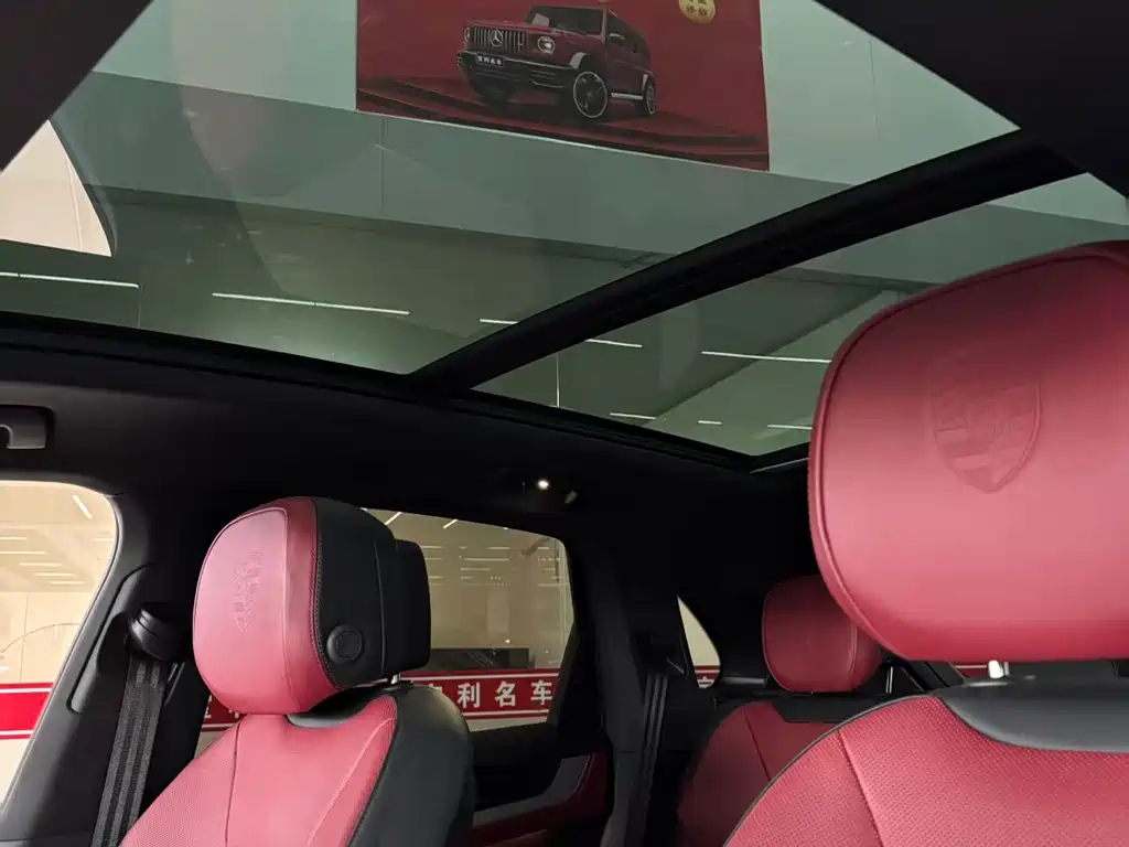 Porsche Cayenne — миниатюра 8
