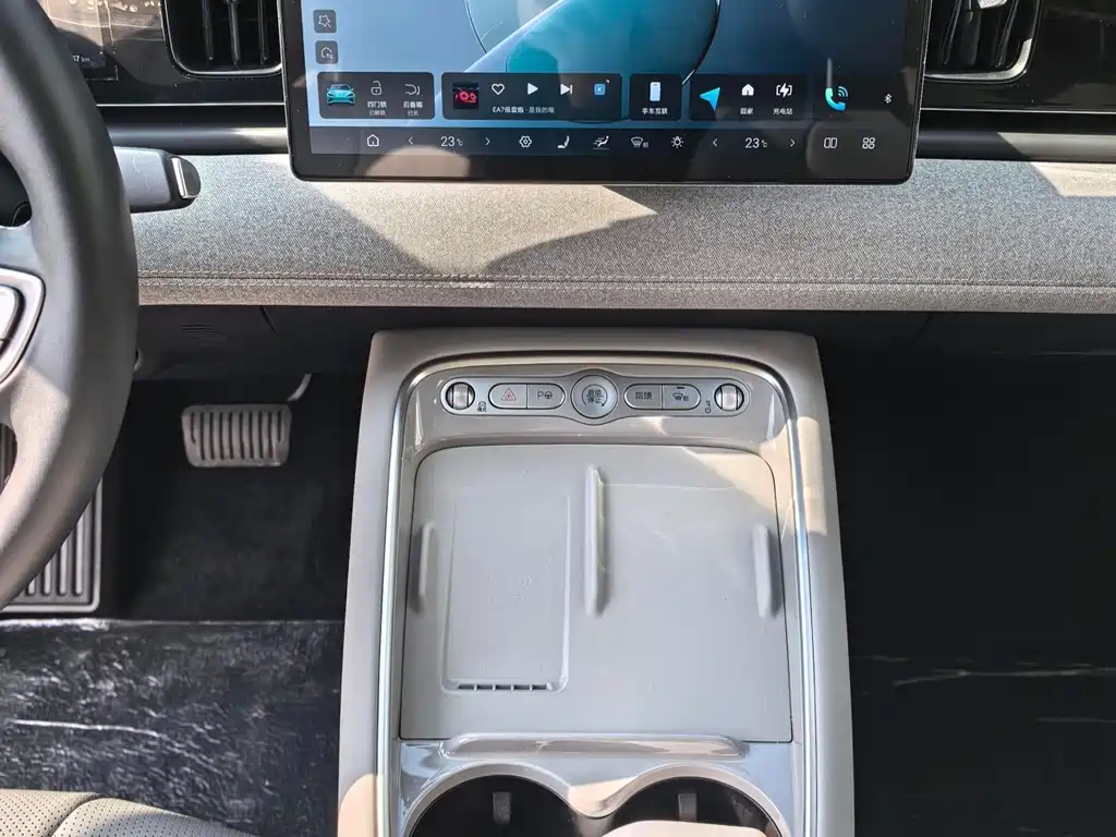 BYD 05 EV 2025 520KM